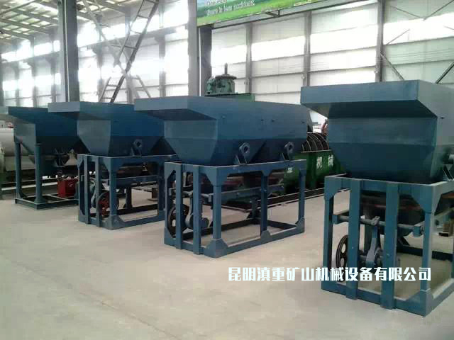 昆明滇重礦機(jī)車間內(nèi)的動篩跳汰機(jī)成品